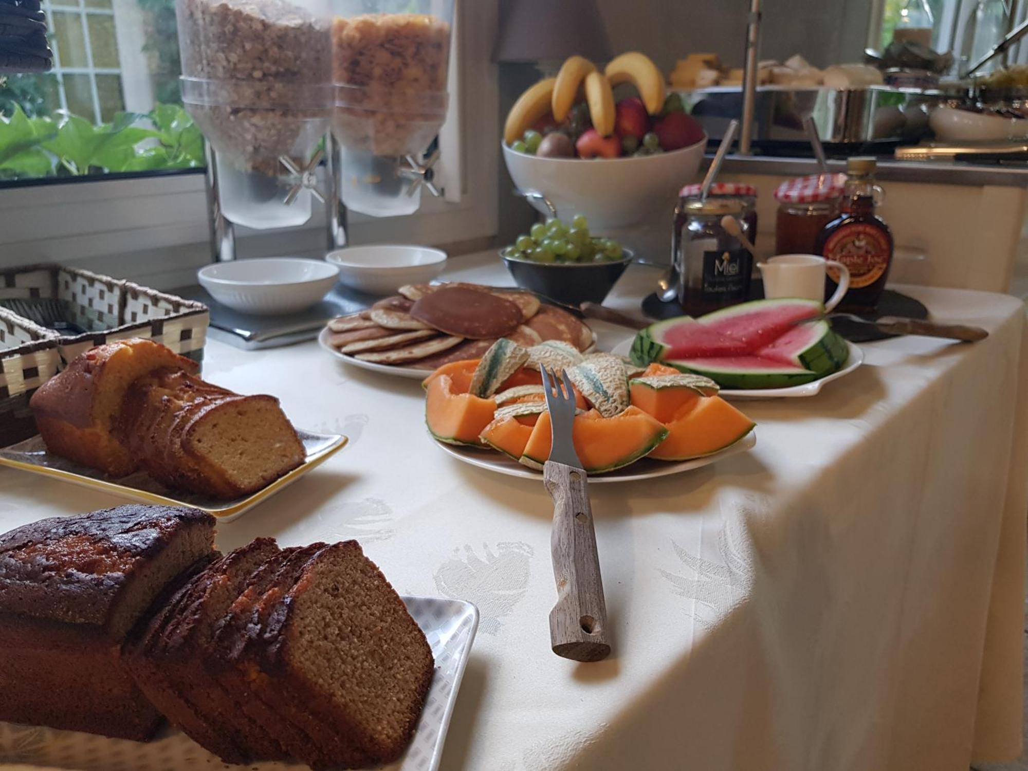 Hostellerie De Bretonniere - Groupe Logis Hotels Бон Экстерьер фото