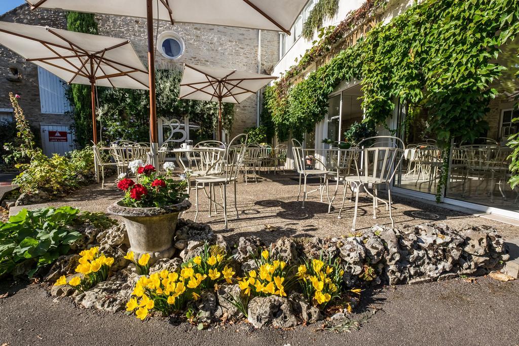 Hostellerie De Bretonniere - Groupe Logis Hotels Бон Экстерьер фото